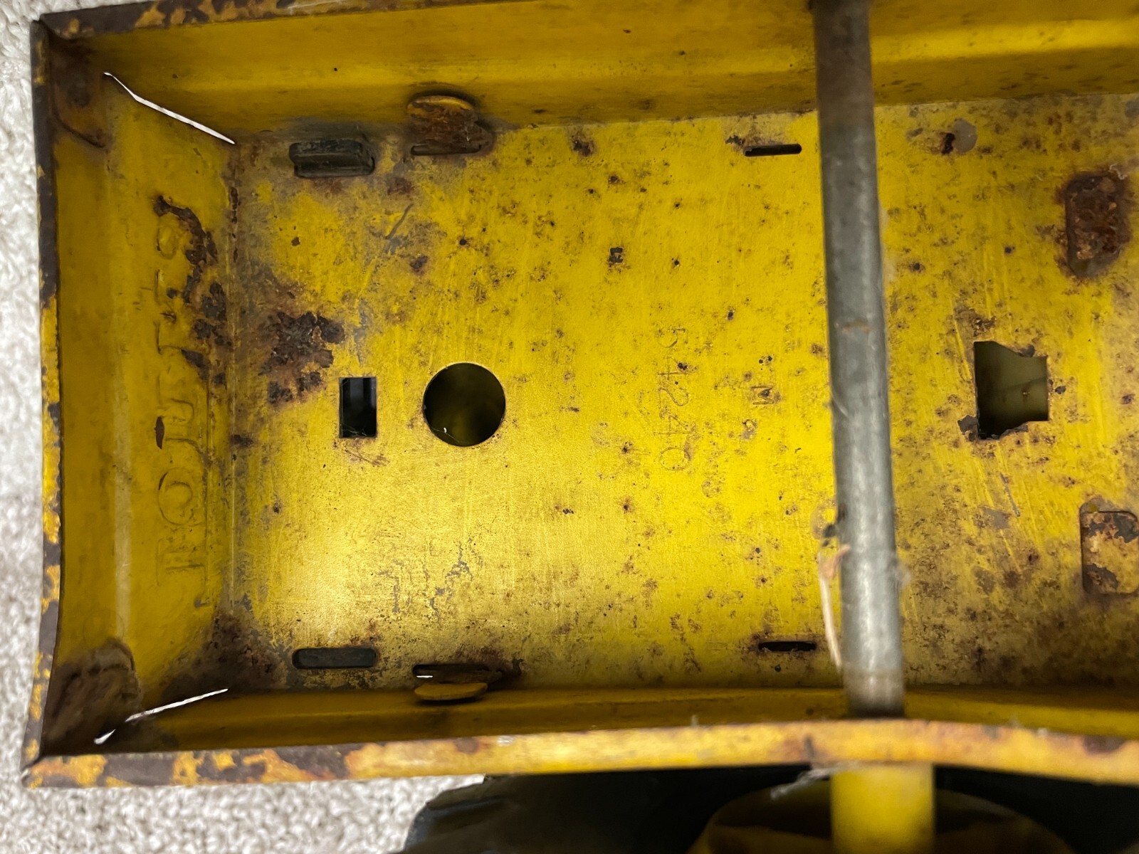 Vintage Tonka XMB 975 Pressed Steel Front Loader Truck 20″x10″ Yellow Black