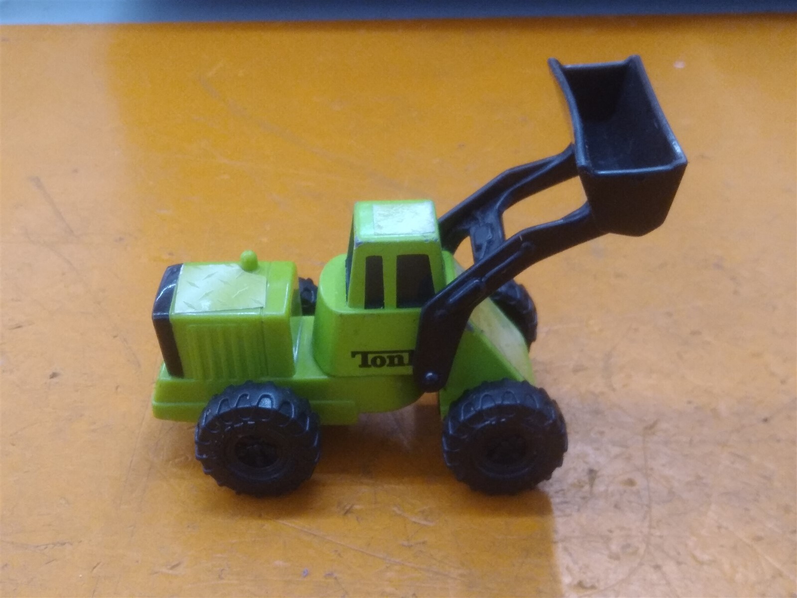 ⭐️⭐️⭐️⭐️⭐️ Vintage 2003 McDonalds Hasbro Tonka Green Loader Diecast & Plastic