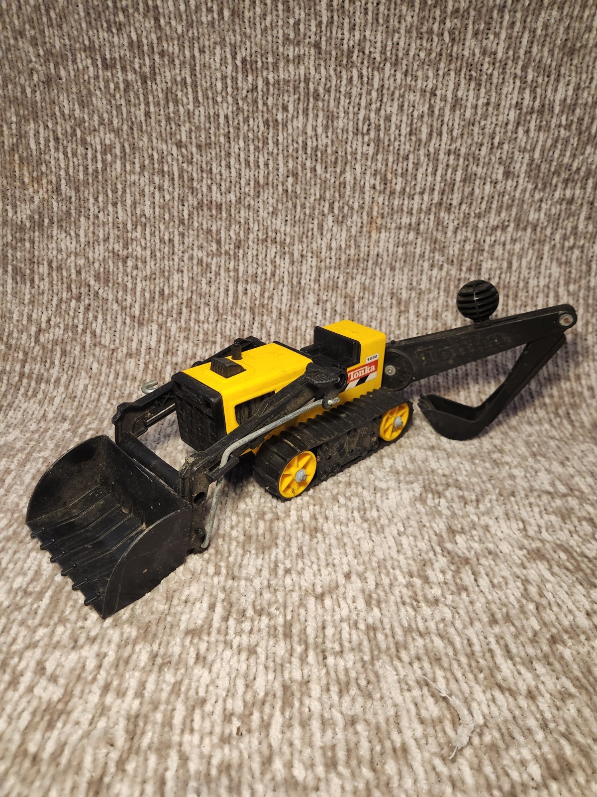 Tonka Metal T-6 Track Front End Loader Backhoe Bulldozer Toy