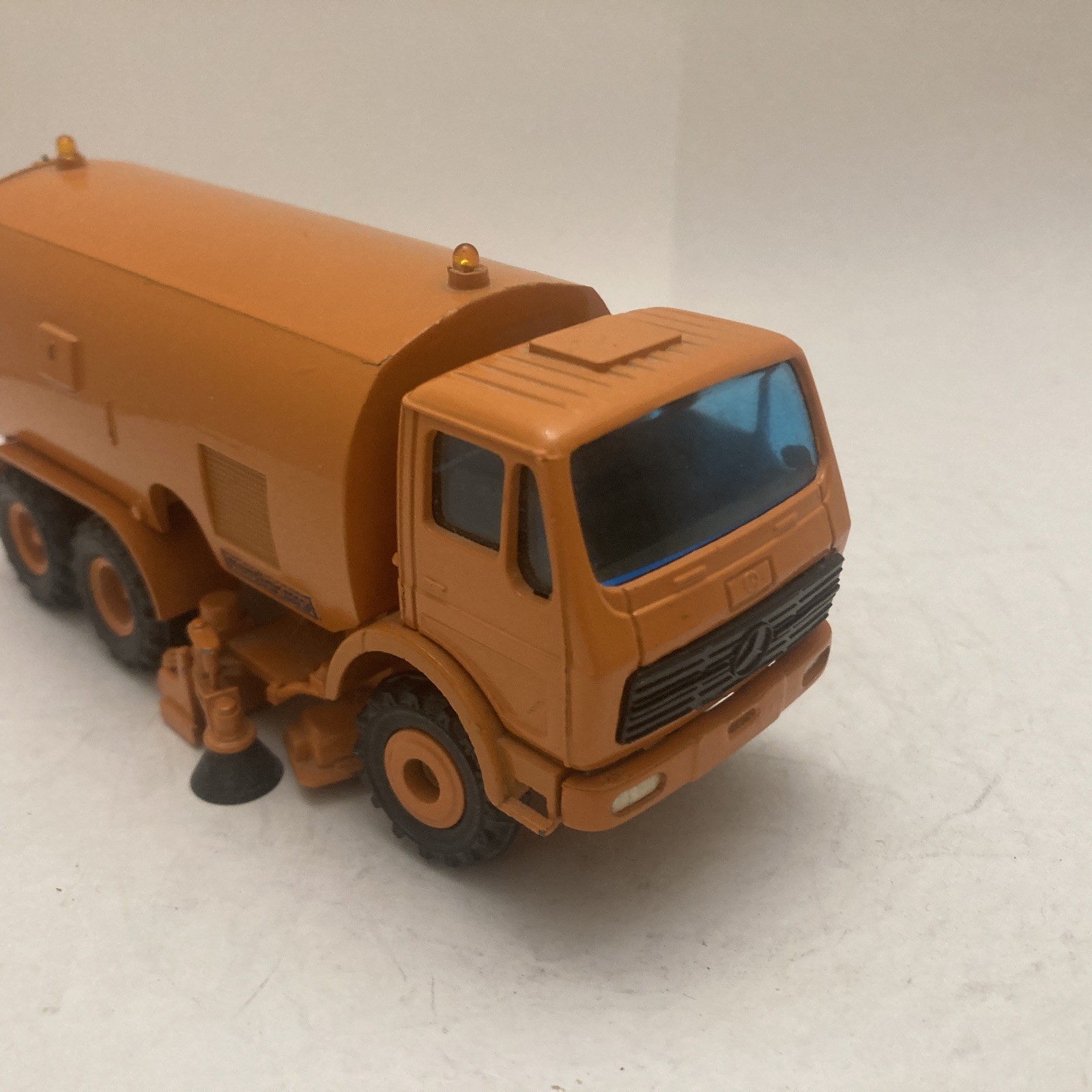 Gescha No. 3042 TSZ Schorling Street Sweeper Truck 1:50 Diecast West Germany