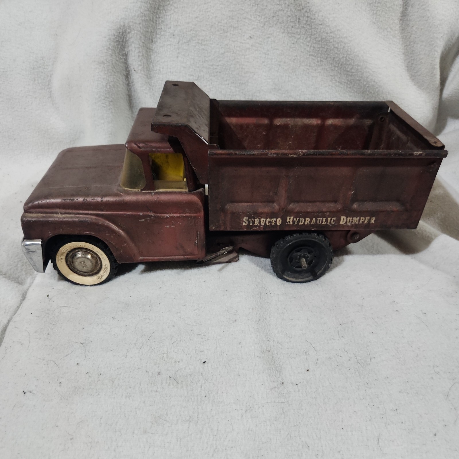 Structo Hydraulic Dumper Vintage 1960s dump truck – works