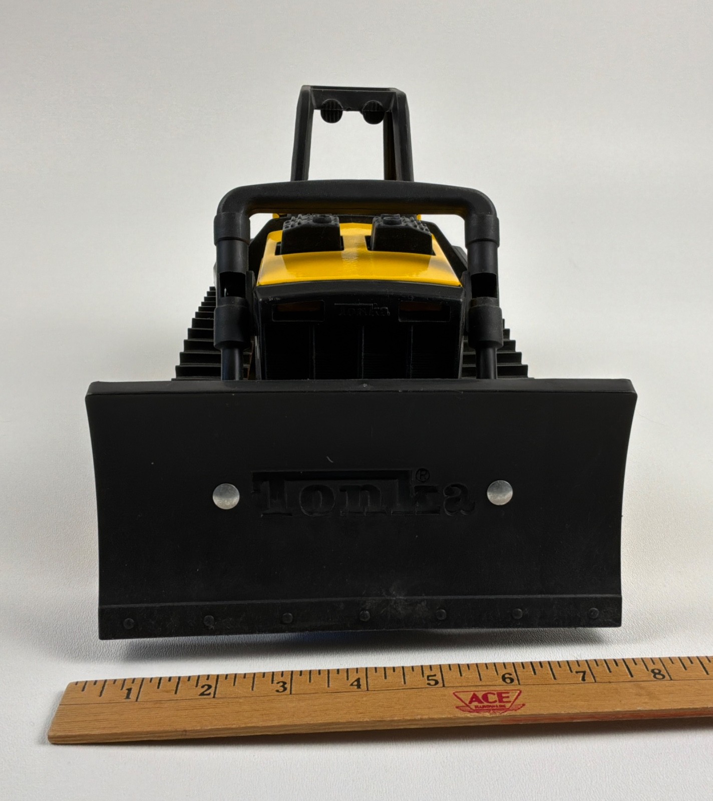 Hasbro 2012 Tonka Yellow Plastic Metal Bulldozer M-7461 Construction Toy Truck
