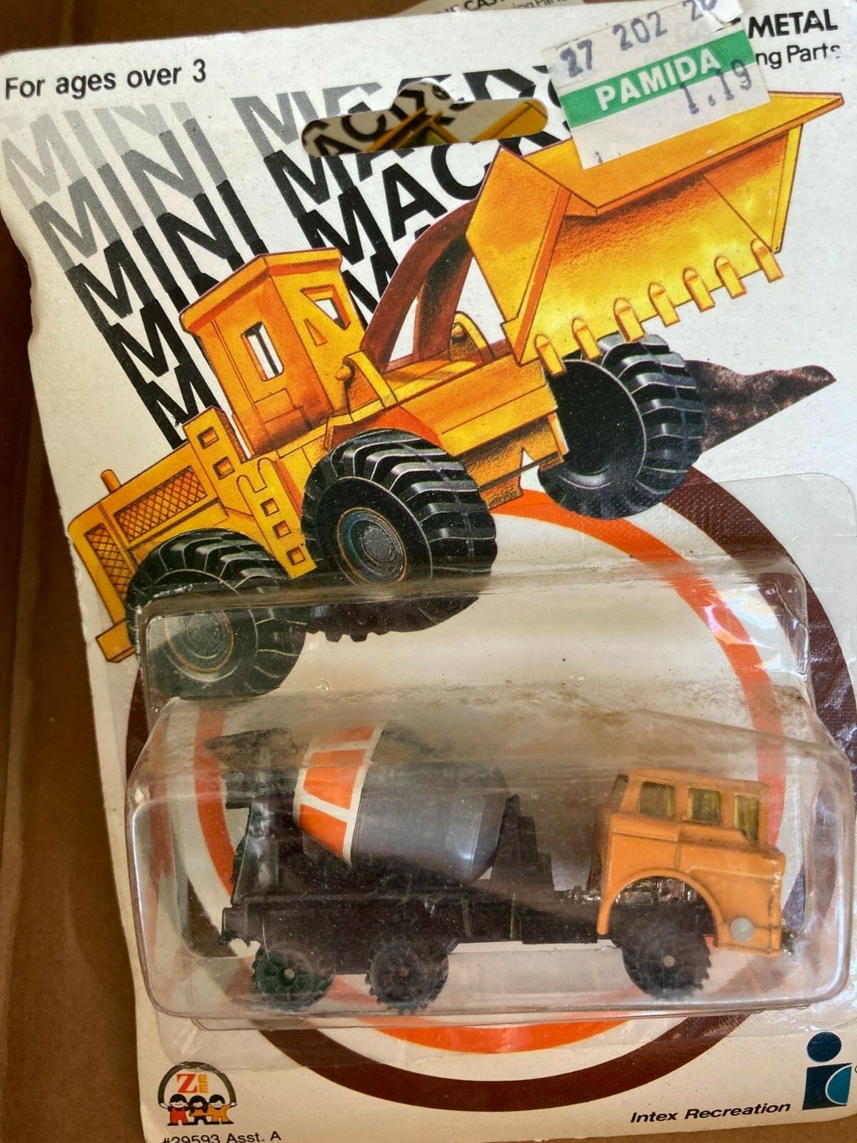 MINI MACKS CONSTRUCTION CEMENT TRUCK ZEE 1981 MIP