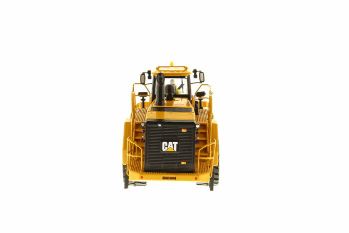 CAT 988K Wheel Loader w/ Operator t1:50 Model – Diecast Masters – 85901