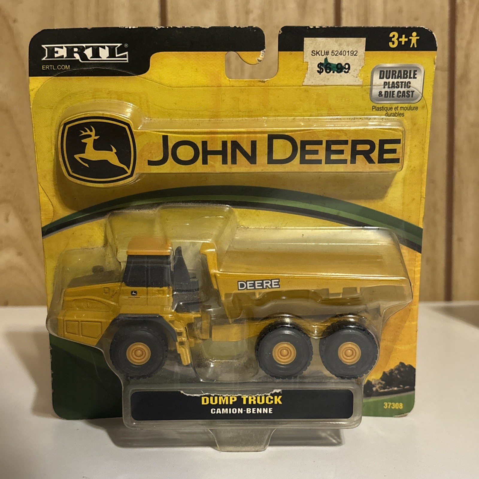 ERTL John Deere Diecast Construction Equipment – Dumptruck – NIP – #37308 – 1:64
