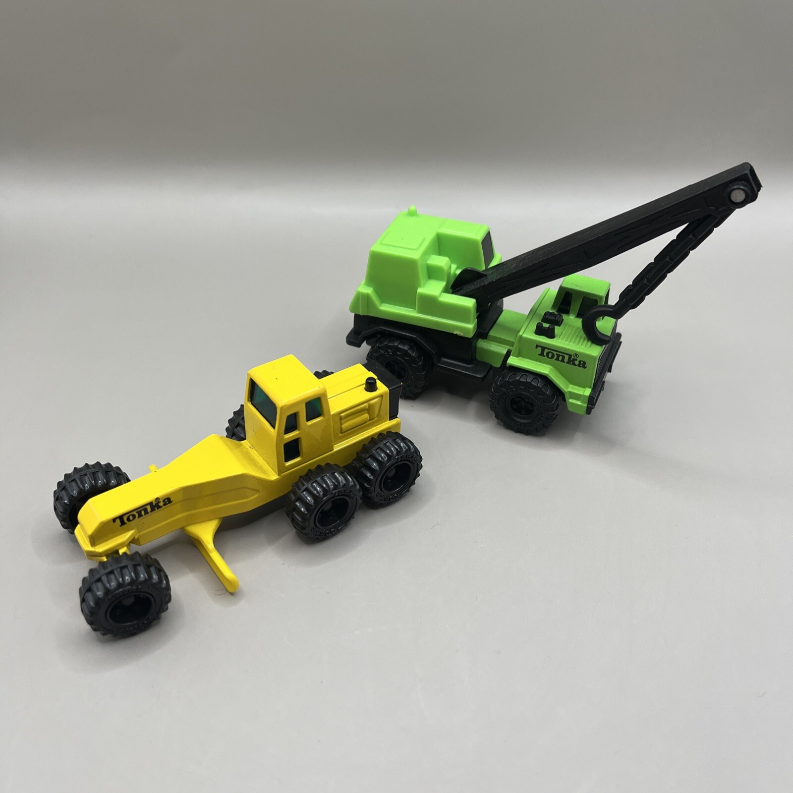 1994 Tonka Motor Road Grader Yellow & Green Crane Construction Die Cast