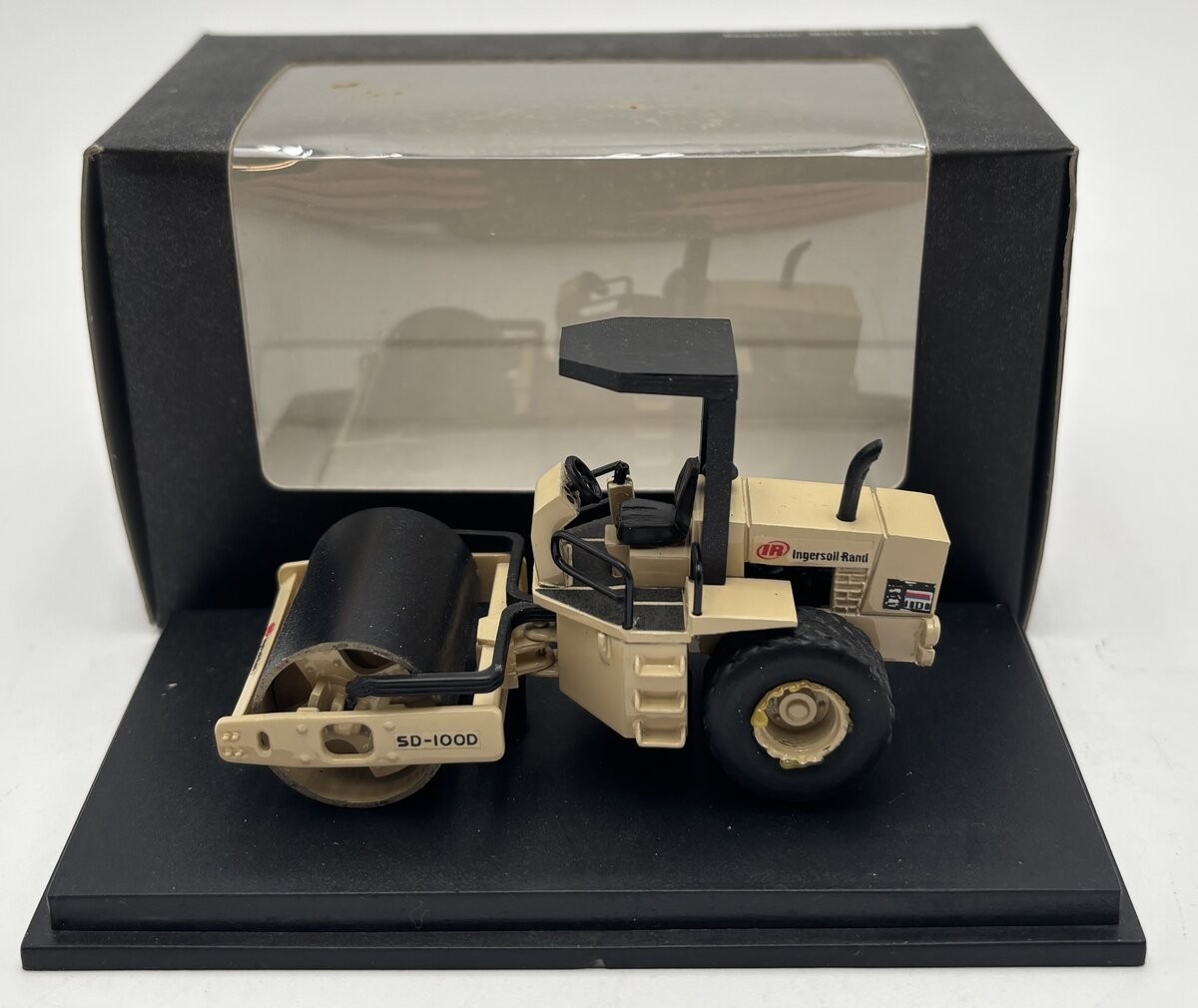 Ingersoll-Rand 1:72 Scale Diecast Roller Compactor SD-100D LN/Box
