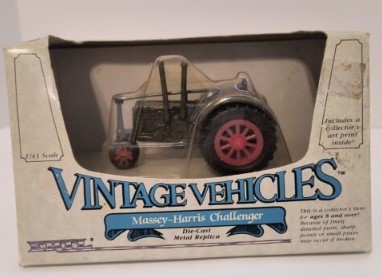 Ertl 2511 1:43 Die Cast Vintage Vehicles Series Massey-Harris Challenger Tractor