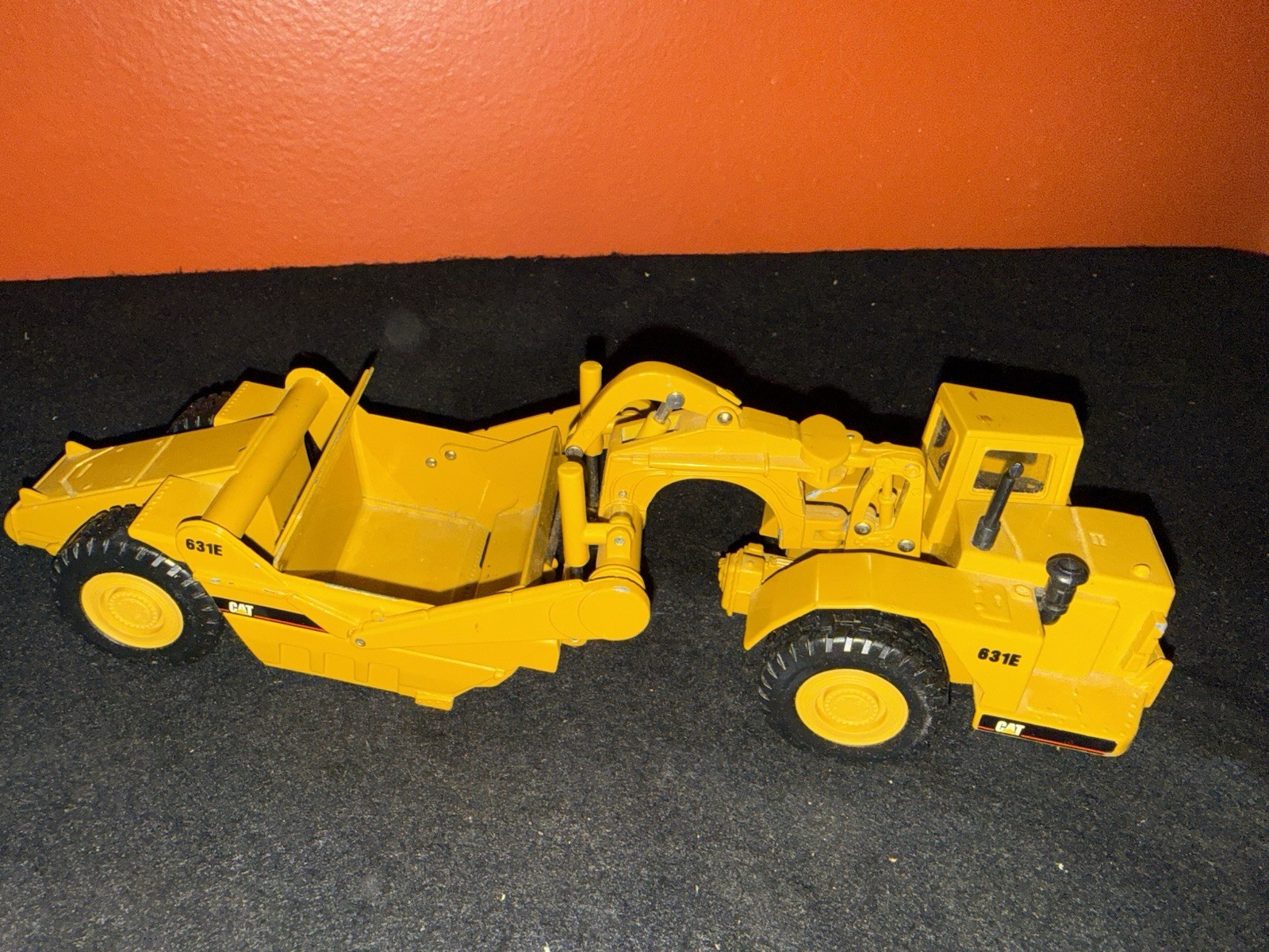1998 Norscot Caterpillar CAT 631E Scraper 1:50