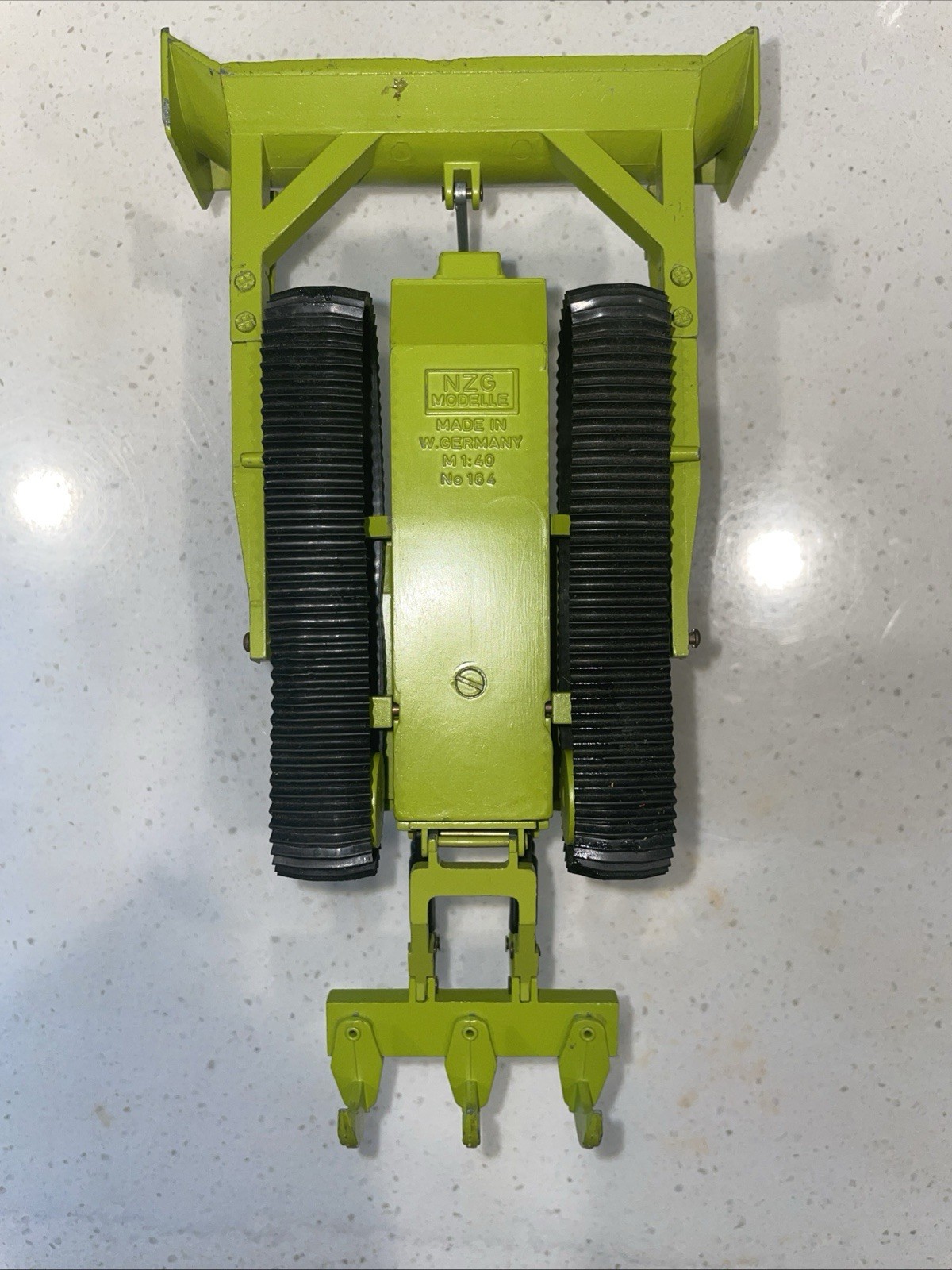 Terex 82-50 NZG Diecast Bulldozer Green Vintage 1:40 Crawler Excavator