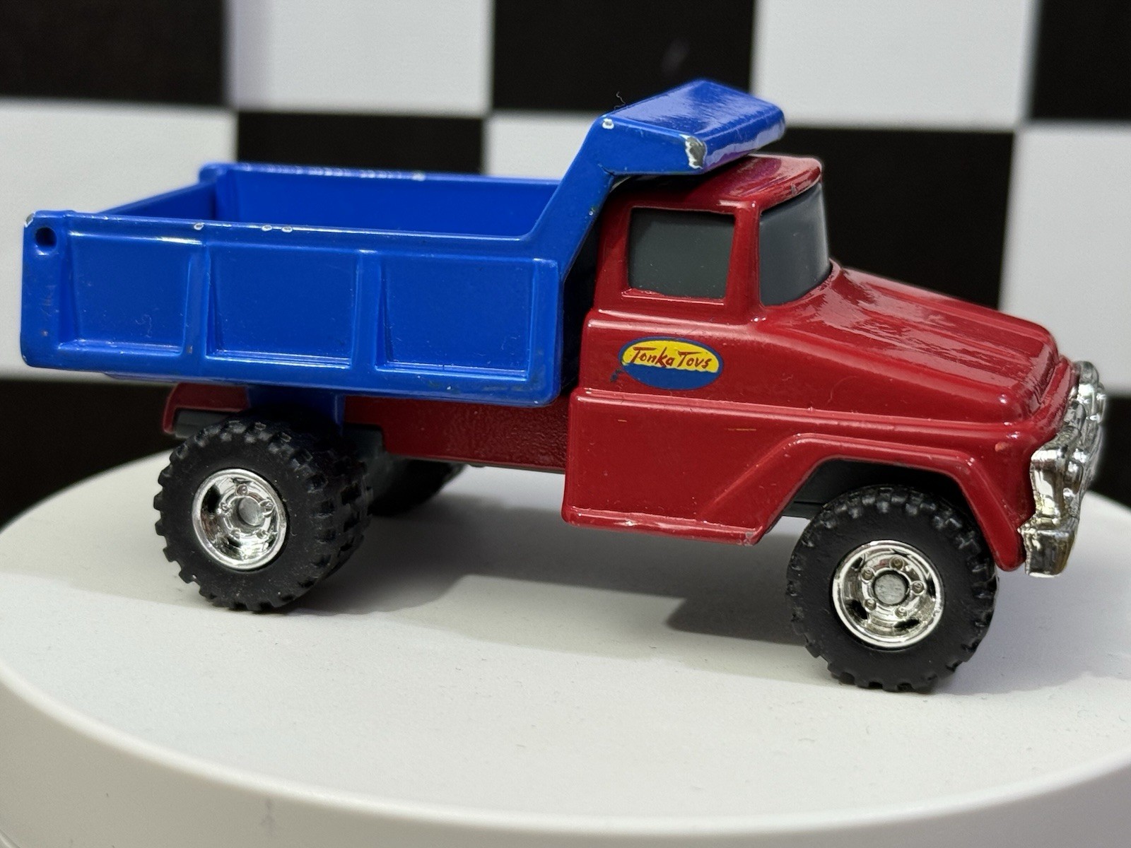 Diecast Funrise Tonka Metal Dump Truck, Front loader, Tanker, Bulldozer