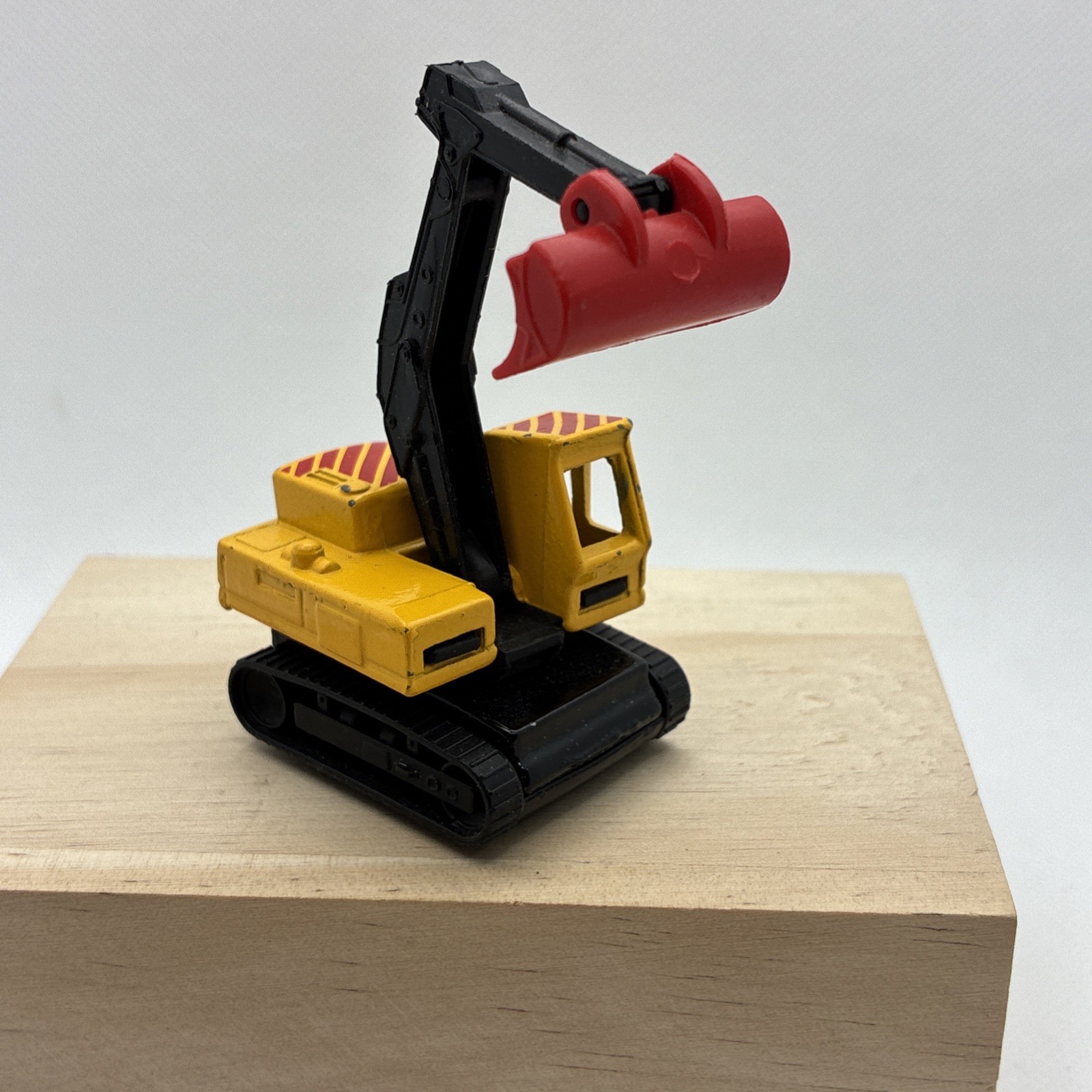 Vintage Matchbox Excavator 1980 THAILAND Machine #1