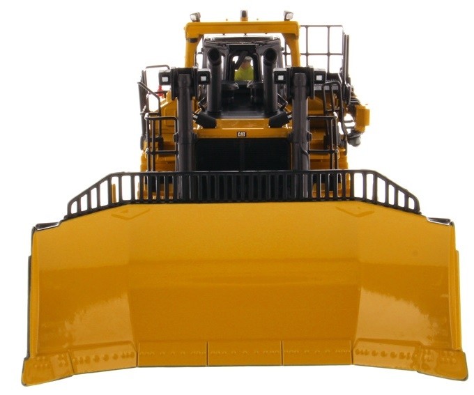 DIECAST MASTERS – Bull CATERPILLAR D11T with Driver and Metal Box – 1/50…