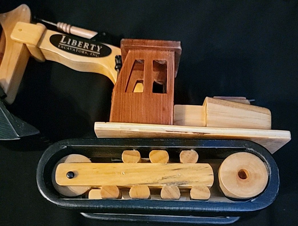LIBERTY EXCAVATORS, INC WOODEN EXCAVATOR Model Toy (RARE) Decor Model. Beautiful