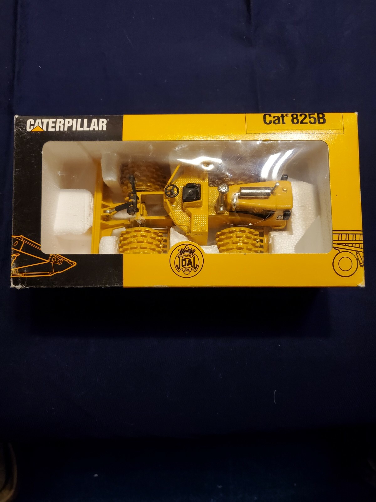 Caterpillar 825B Compactor Die-cast Model