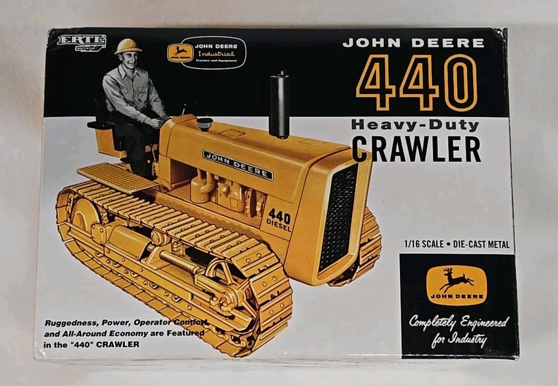 John Deere 440 Crawler 1/16 2005 Toy Truck’n Construction Show 2005 #16134-1HC