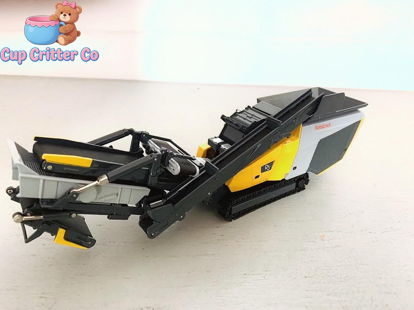 1/50 Scale KEESTRACK Crusher DESTROYER R3 Diecast Model Collection Toy Gift