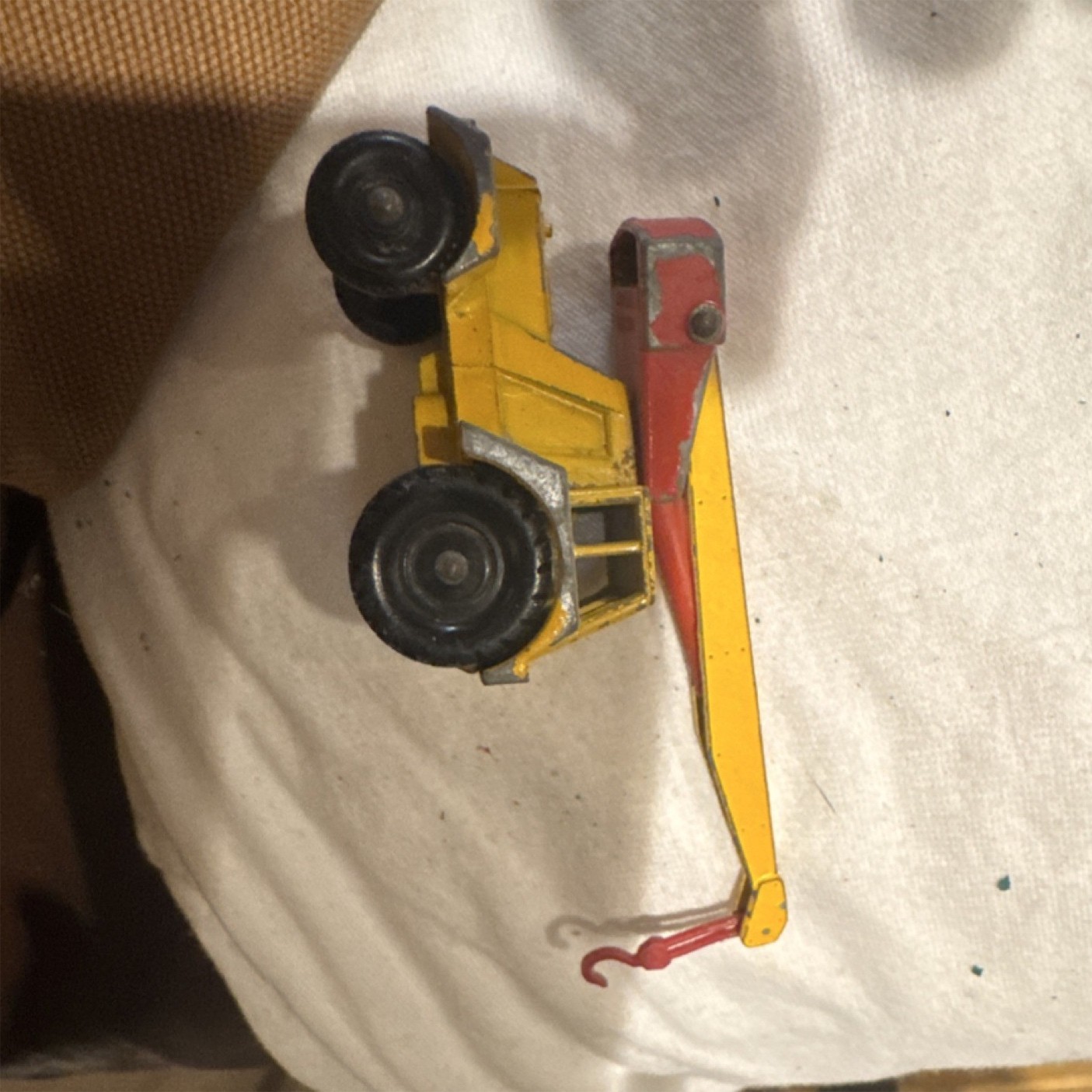 Matchbox Series No. 11 Diecast Crane Yellow Red Construction Vehicle