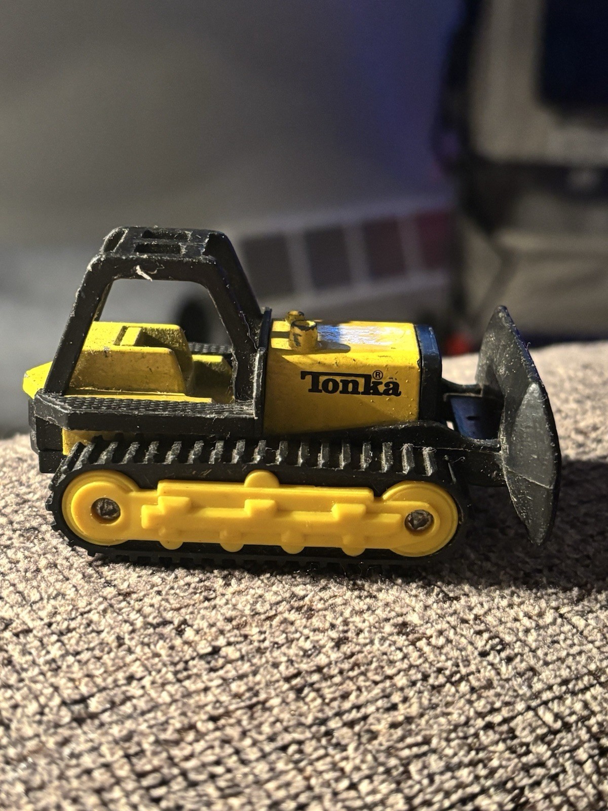 Tonka Mini Bull Dozer Vintage 1994 Yellow Die Cast Collectible Toy