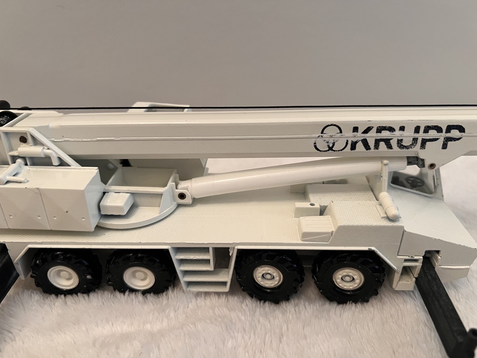 Krupp Autokran 70 GMT-AT All-Terrain Crane – White Conrad 1:50 Scale Model #2080