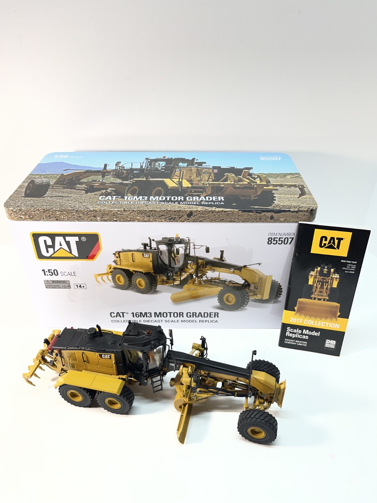 1:50 CAT 16M3 Motor Grader Diecast Masters Caterpillar 85507