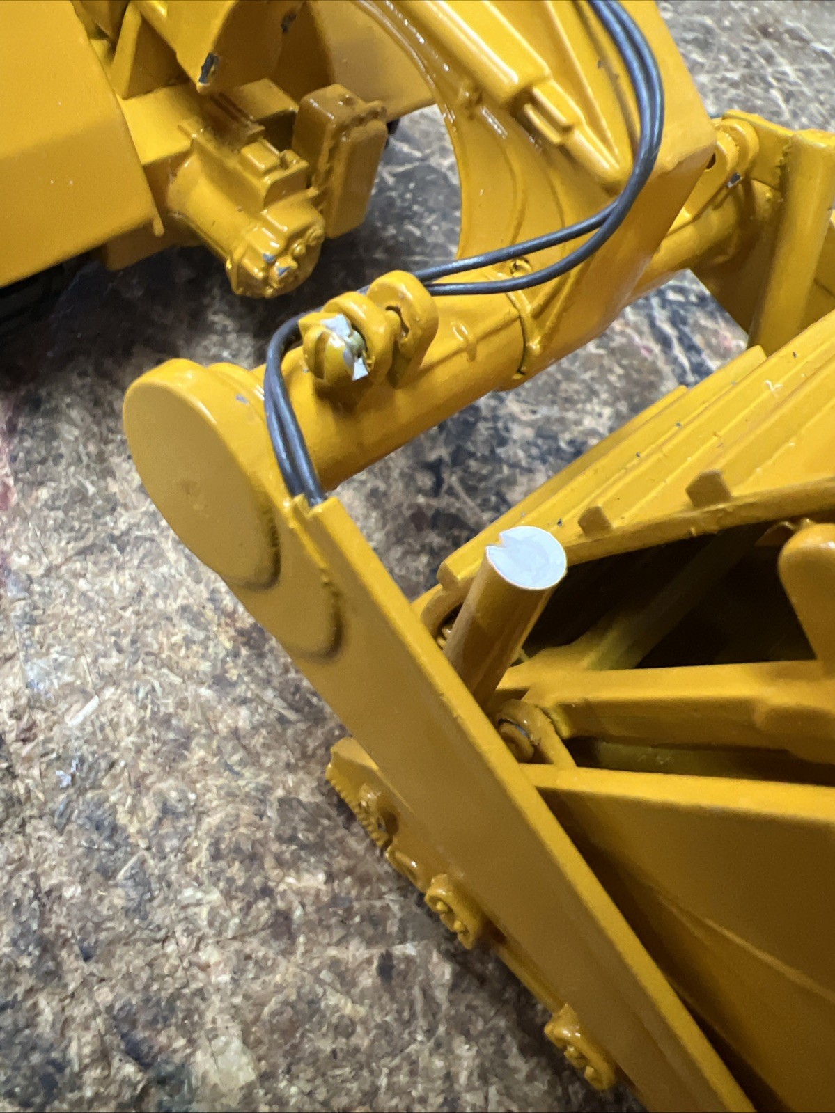 Caterpillar Cat 639D Elevating Scraper CCM 1:48 Scale Diecast Model *SEE PICS*