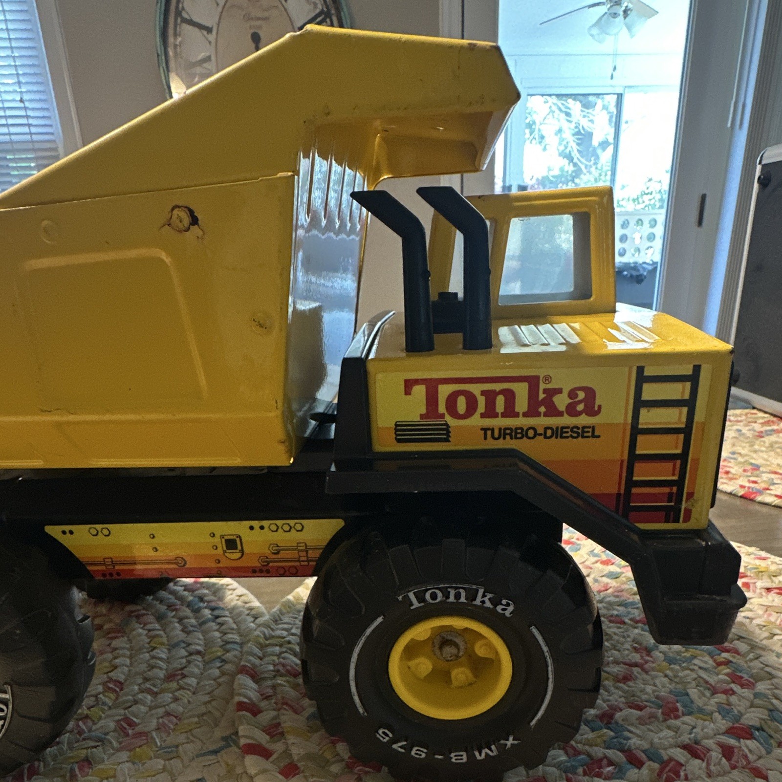TONKA 🦺🚧🚧🚧Turbo-Diesel XMB-975 YELLOW🟨⬛️BLACK DUMP TRUCK 🛻