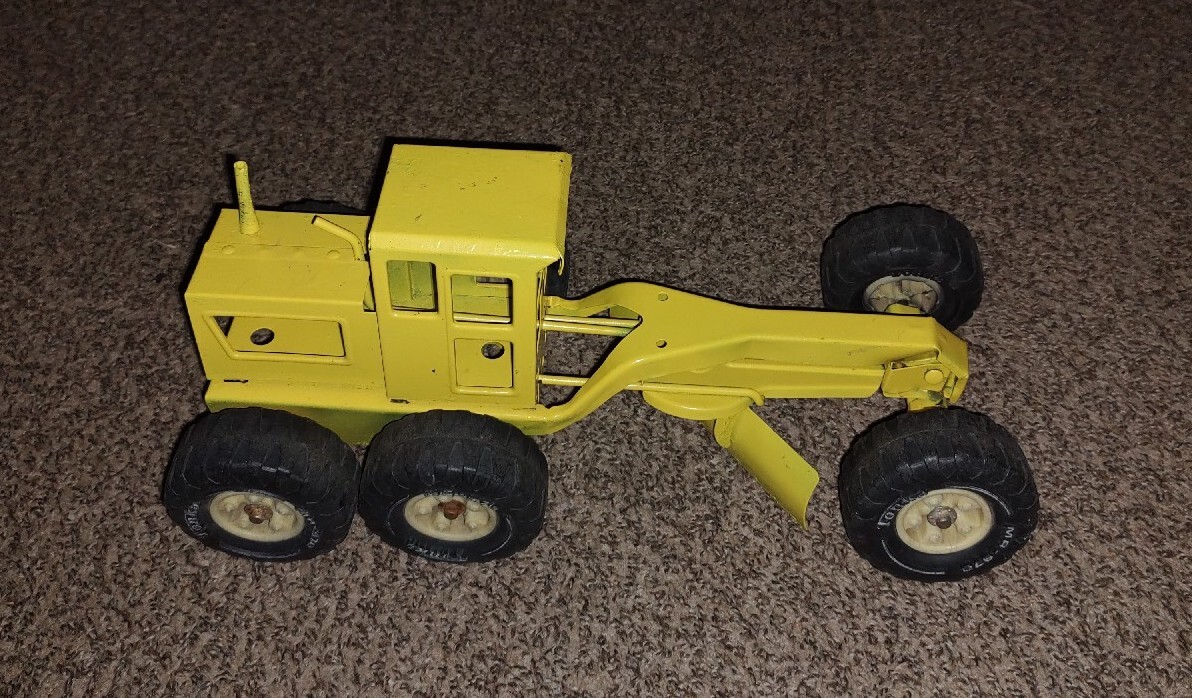Vintage Tonka Toys Pressed Steel Yellow Road Grader MR-970