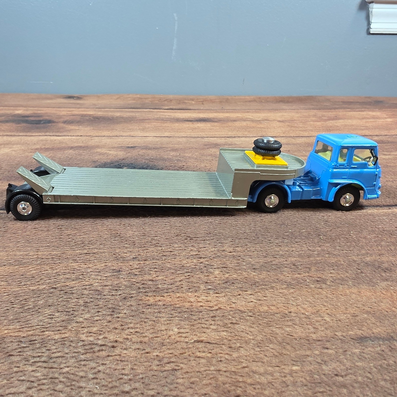 Corgi Machinery Carrier Gift Set 27 Kids Multicolor Excellent Bedford Priestman