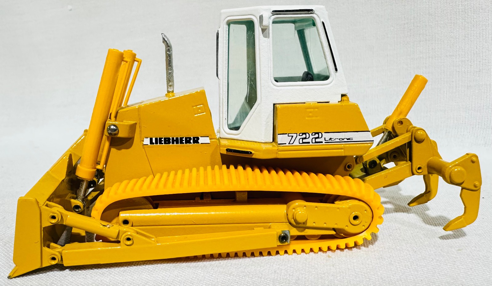 Liebherr PR722 Crawler By Conrad 1/50th Scale