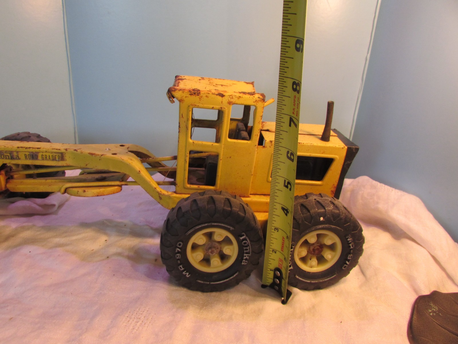Tonka Mighty YELLOW GRADER CONSTRUCTION EQUIPMENT TRUCK For Restore or Parts