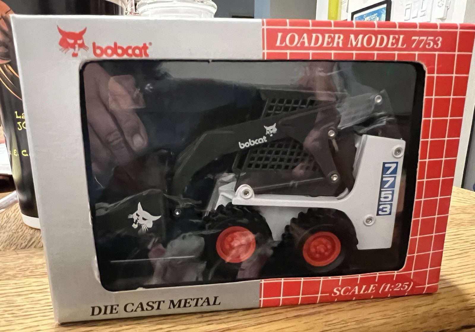 Bobcat 7753 Skid-Steer Loader 1:25 Scale Diecast Model Melroe New Sealed Box