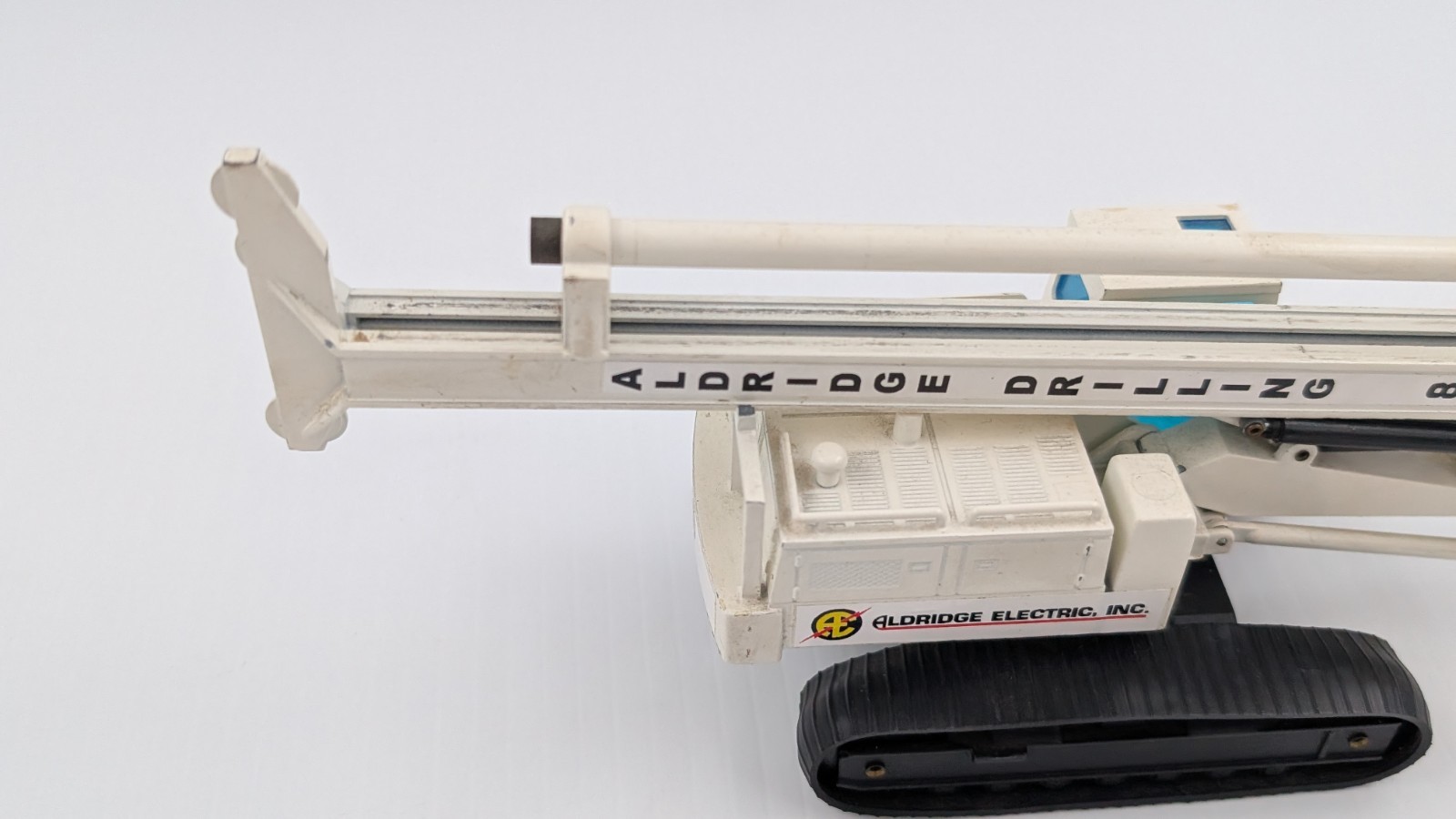 NZG 358 Drilling Rig White Die Cast 1/50 Aldridge Drilling 50th Anniversary RARE