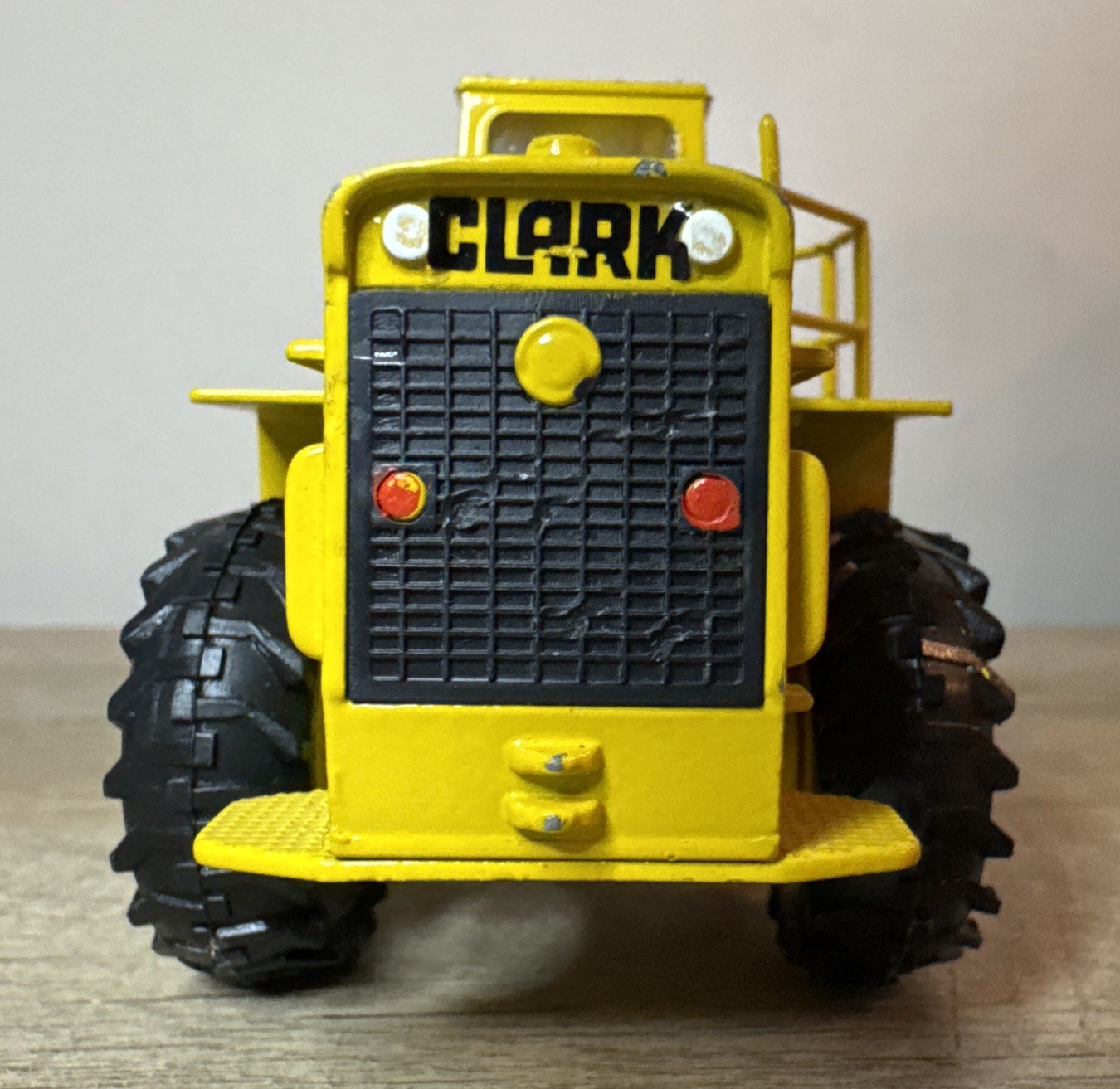 Conrad Art 2884 1:50 Scale Diecast Clark 125B Michigan Wheel Loader West Germany