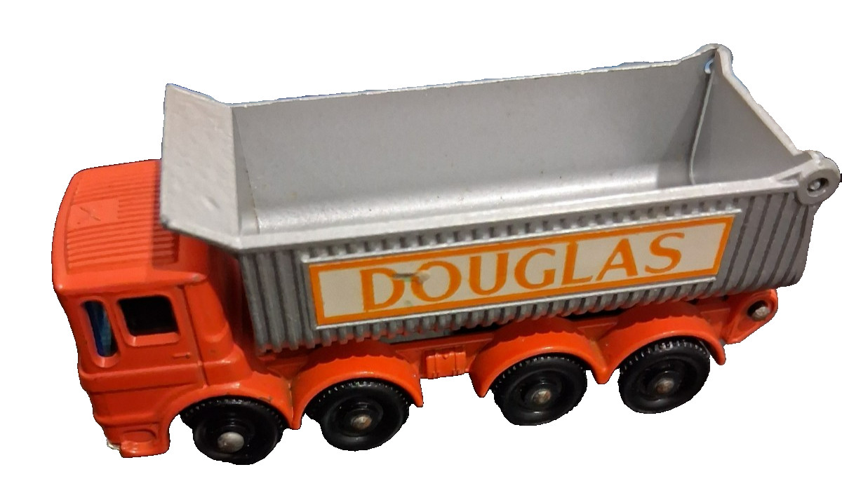 vIntage 1969 Matchbox Lesney AEC Mammoth Major 8-Wheel Tipper Truck in orange wi