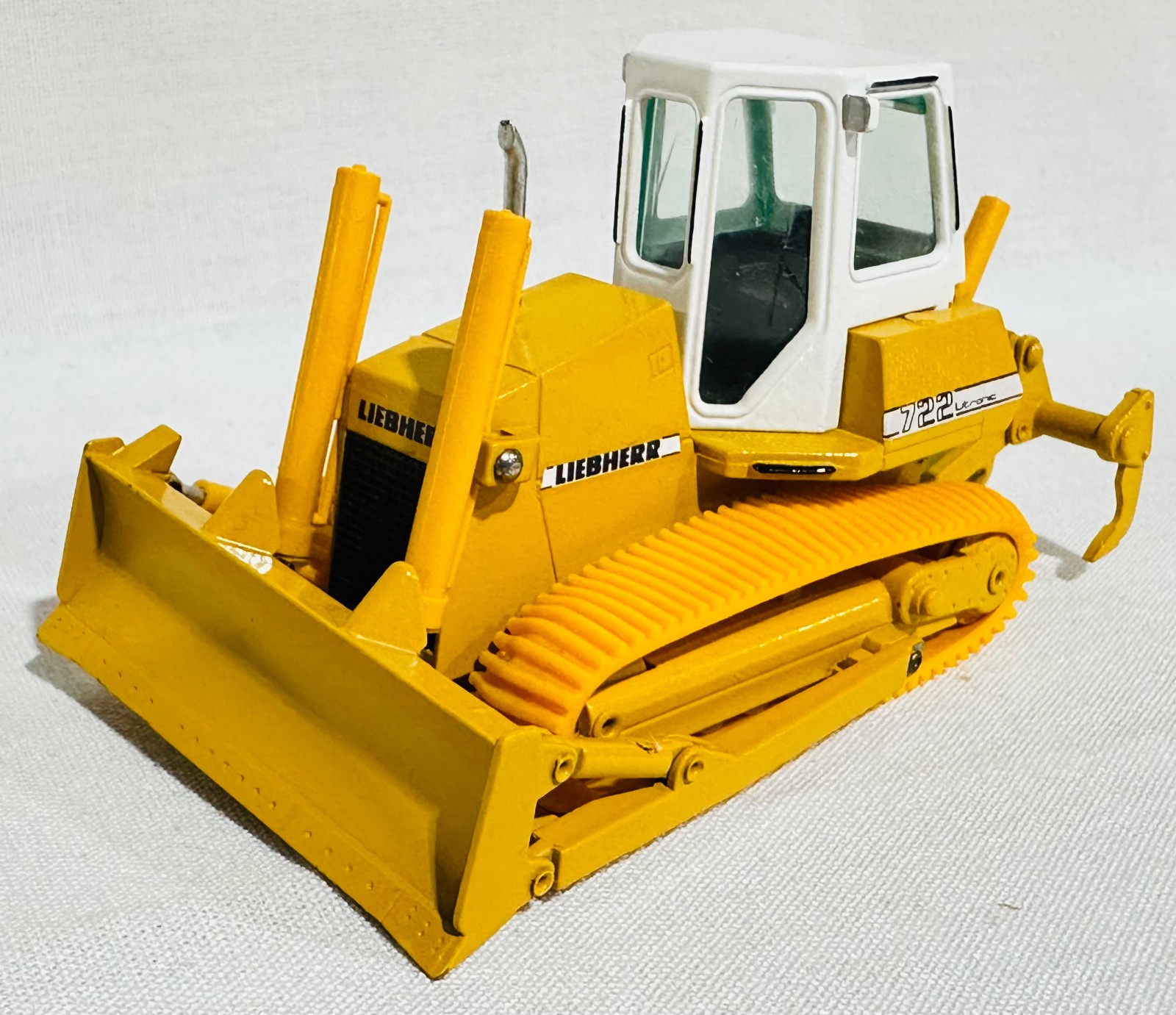 Liebherr PR722 Crawler By Conrad 1/50th Scale