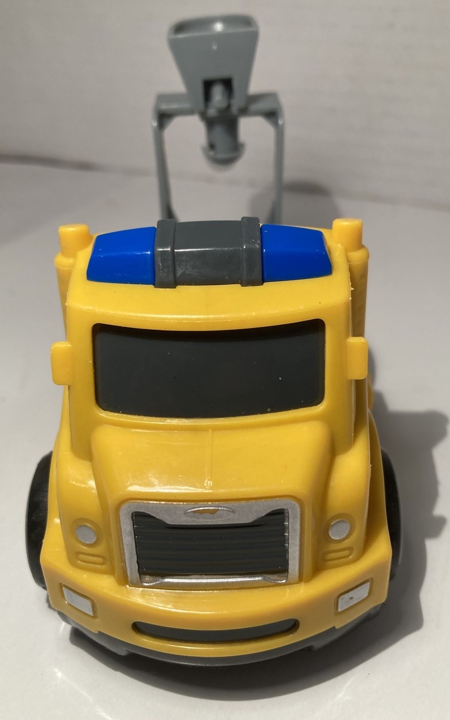 5″ hard Plastic toy cement work truck No Mixer Part . Yellow