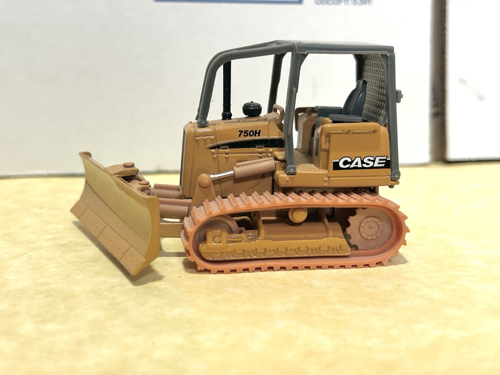 ERTL 1/50 Scale Case 750H Dozer w/Angle Blade – Loose-No box- 2002