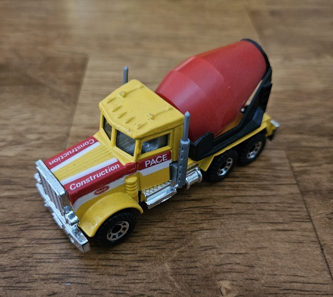 Matchbox 1981 Peterbilt 379 Cement/Concrete Truck (Pace Construction)