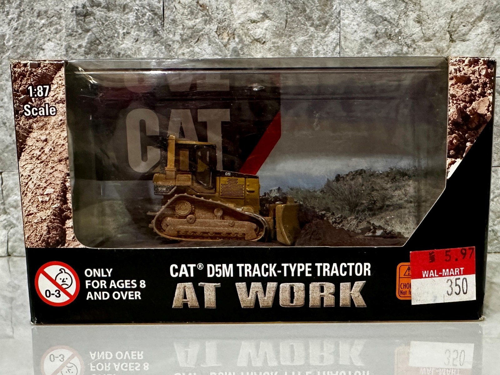 Norscot CAT D5M Track-Type Tractor AT WORK 1:87 Yellow w/ Display Box NOS