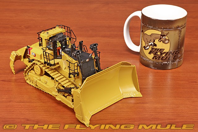 Diecast Masters 1:50 D11 Bulldozer