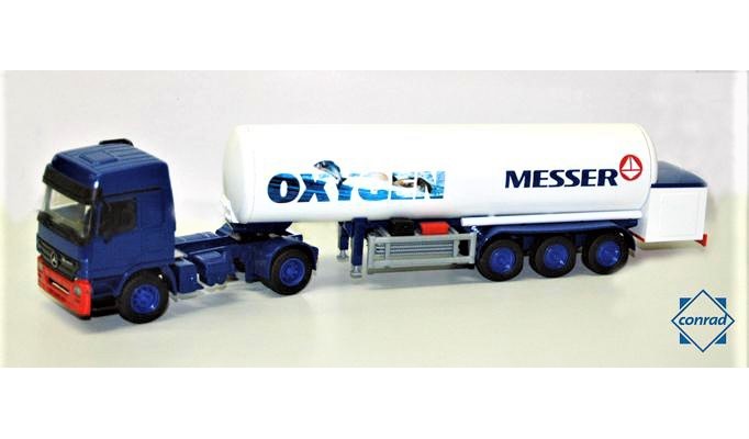 Conrad 40164-04 Mercedes Tractor w/Messer T285 3-Axle Gas Tank Trailer 1/50 MIB