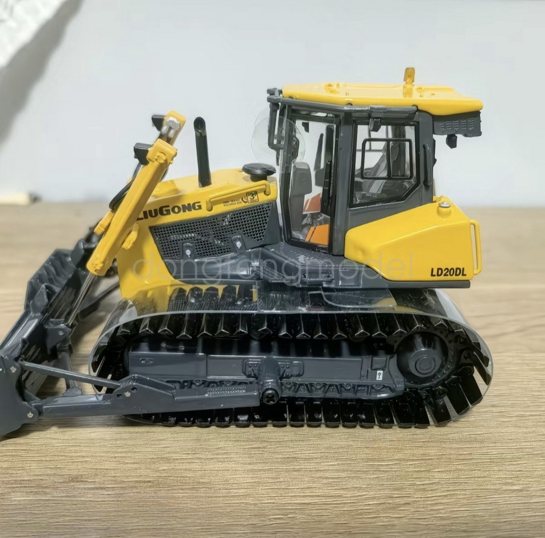 1/50 Scale LIUGONG LD20DL Swamp Bulldozer Diecast Model Collection Gift