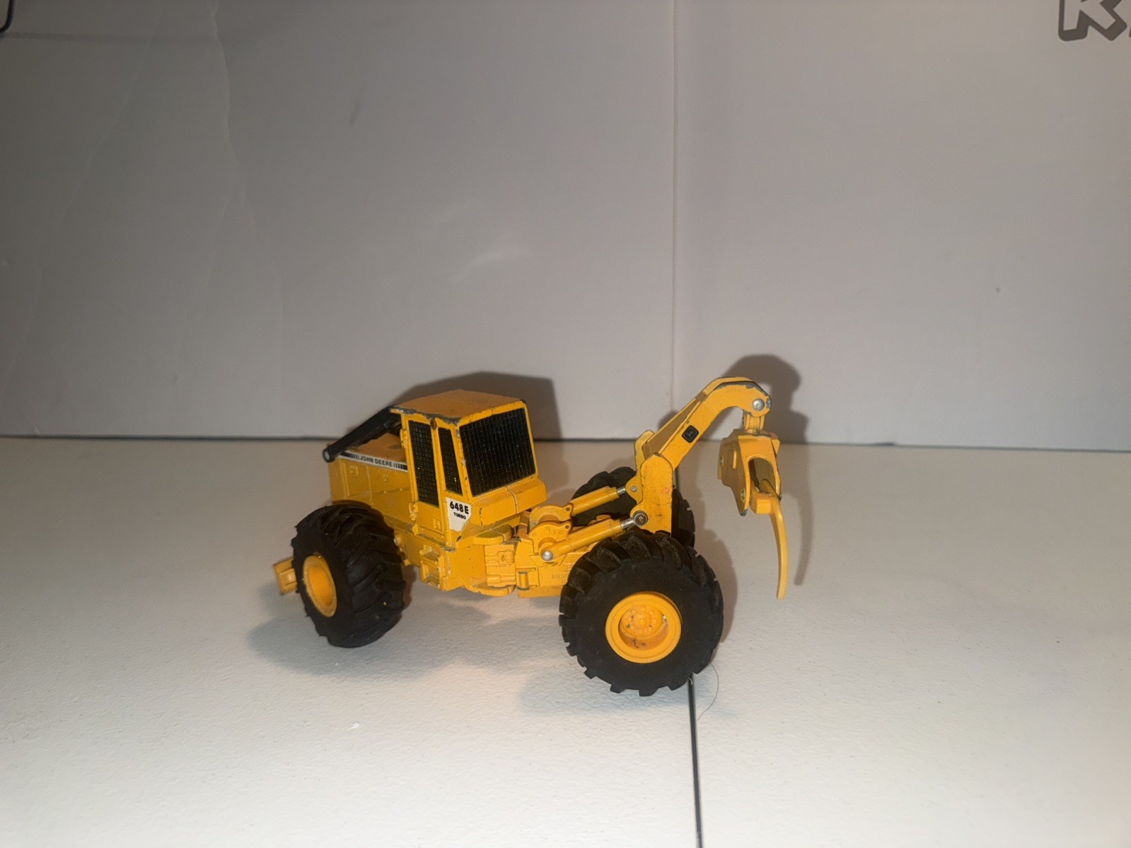 NICE! ERTL John Deere 648E Turbo Log Skidder / Grappler – Diecast Forestry 6”