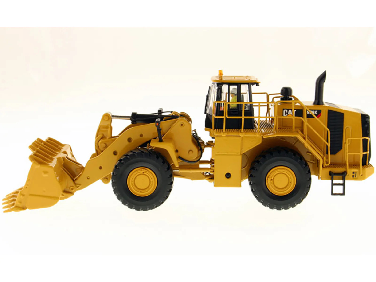 CAT Caterpillar 988K Wheel Loader with Operator “High Line Series” 1/50 Diecast