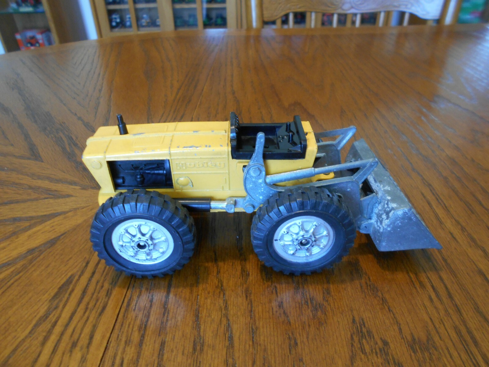 Vintage 1955 Hubley Hough HU 14B-1466 Payloader, 7.5″ Long, Diecast Metal, Used