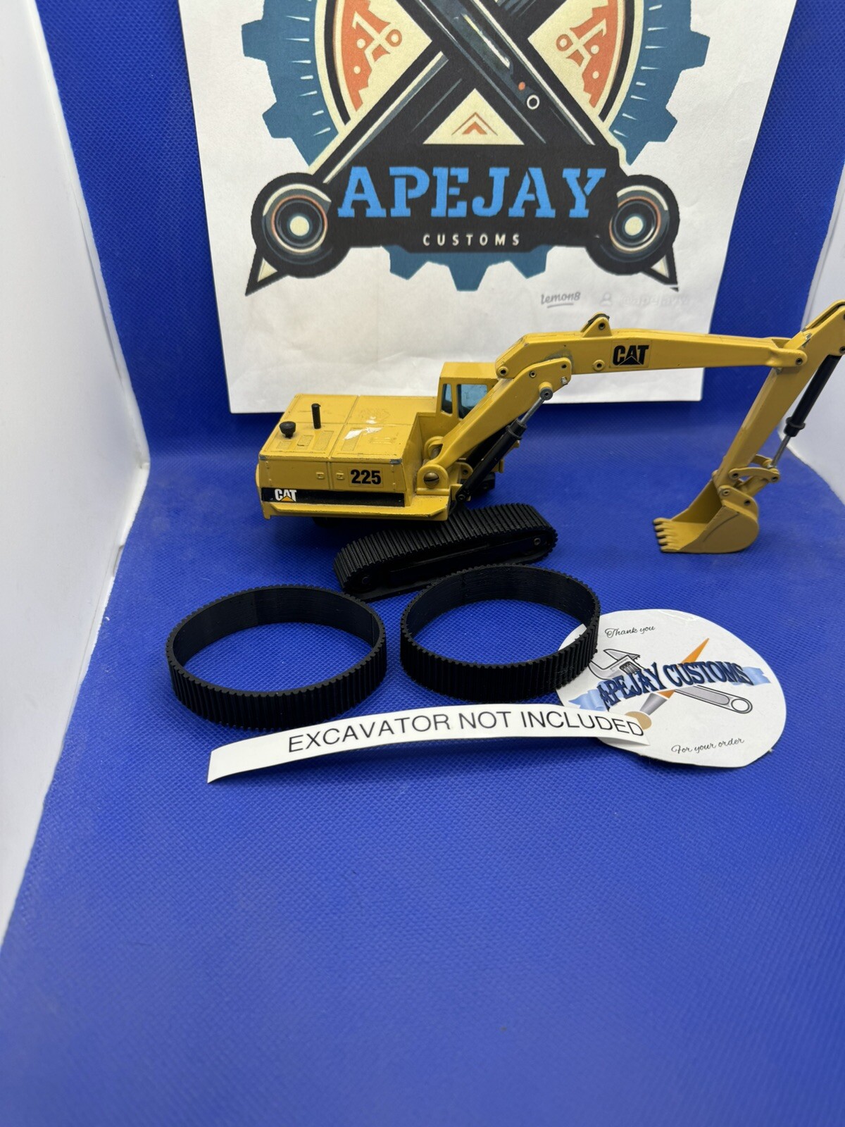 1 set of new tracks for JOAL Caterpillar Cat 225 Hydraulic Excavator