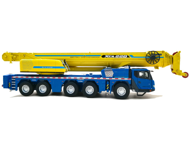 1:50 XCMG XCA220 All Terrain Crane Construction Machine Vehicles Diecast Model
