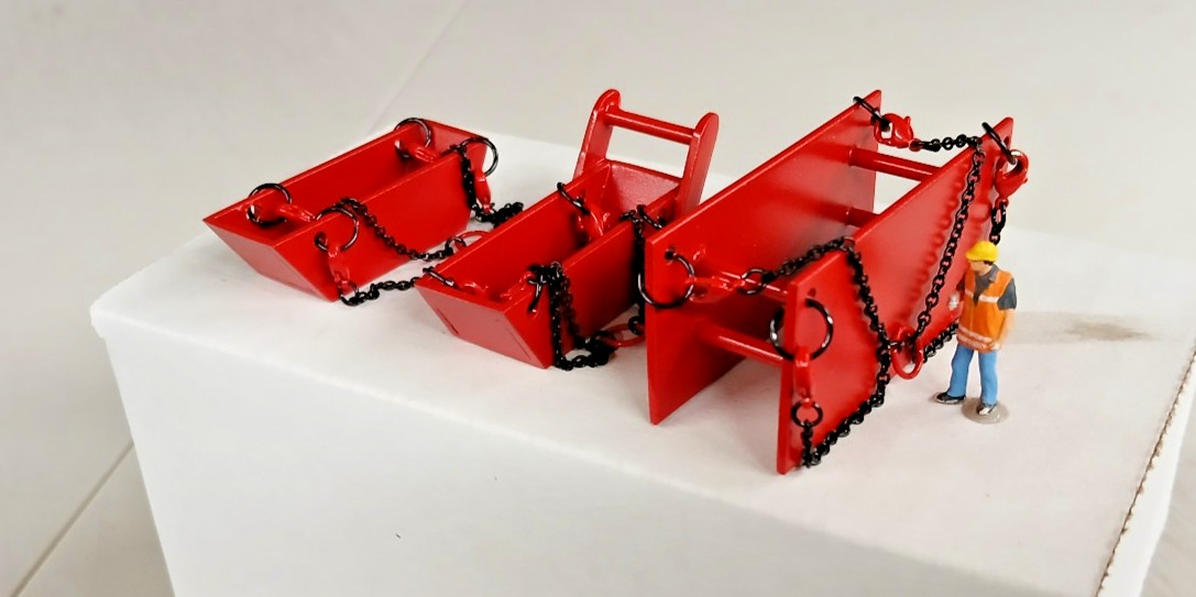 All Metal Trench, Bedding, Yard Box Set Lift Slings Authentic Manitowoc Red 1/87