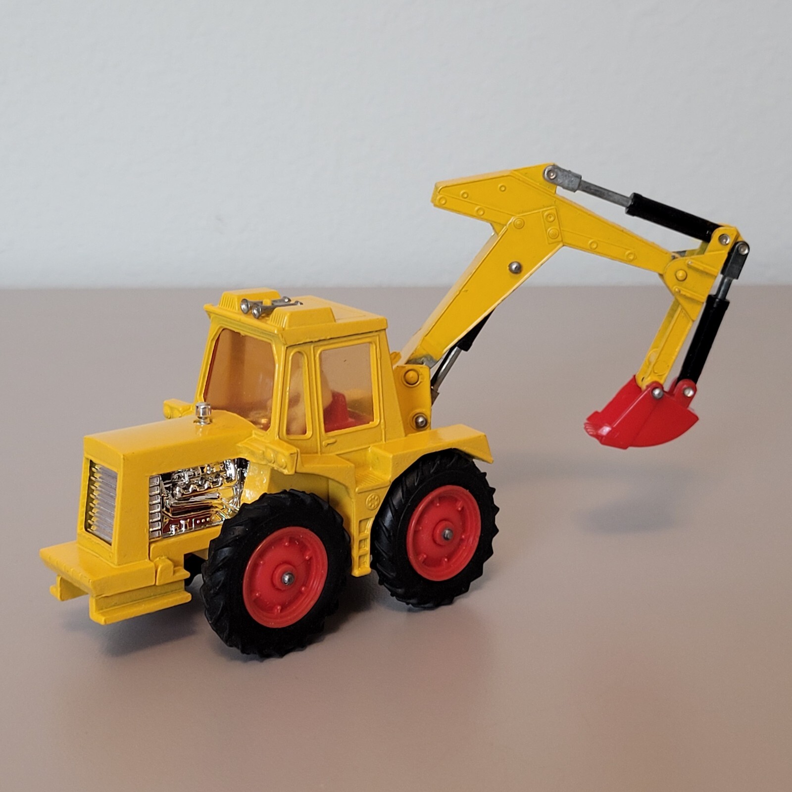 1984 Matchbox Lesney Super Kings K-25 Digger Excavator Backhoe Diecast England